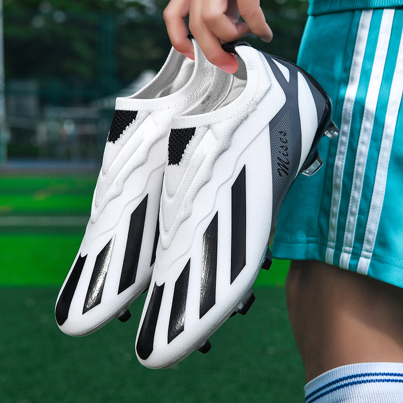 New Men Soccer Shoes Cleats Ou - Sports Equipment For Boys avaliação e preço